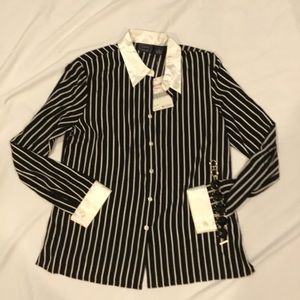 Laura Scott Long Sleeve Button Down Shirt